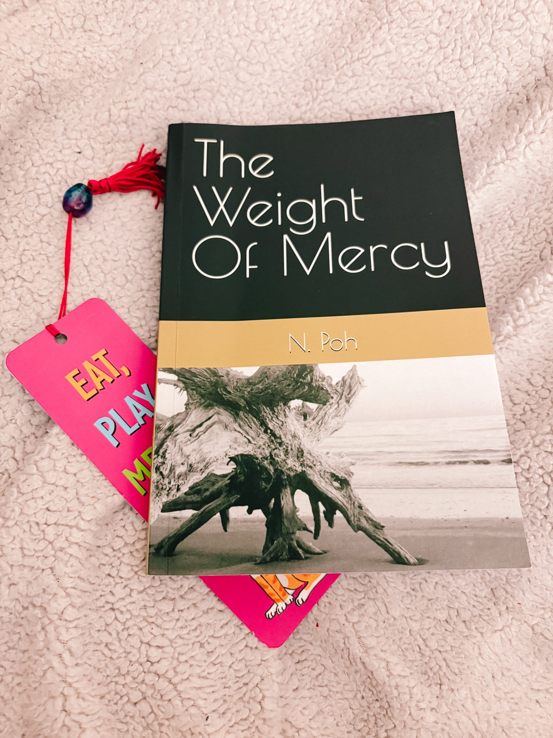 IMG_7056 Book reviewer, Priscilla holding Uncomplicate It